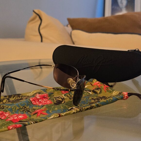 Like New Maui Jim Kapalua MJ 502 23 Titanium Flex Rimless Sport Frame Maui Rose - Picture 3 of 7